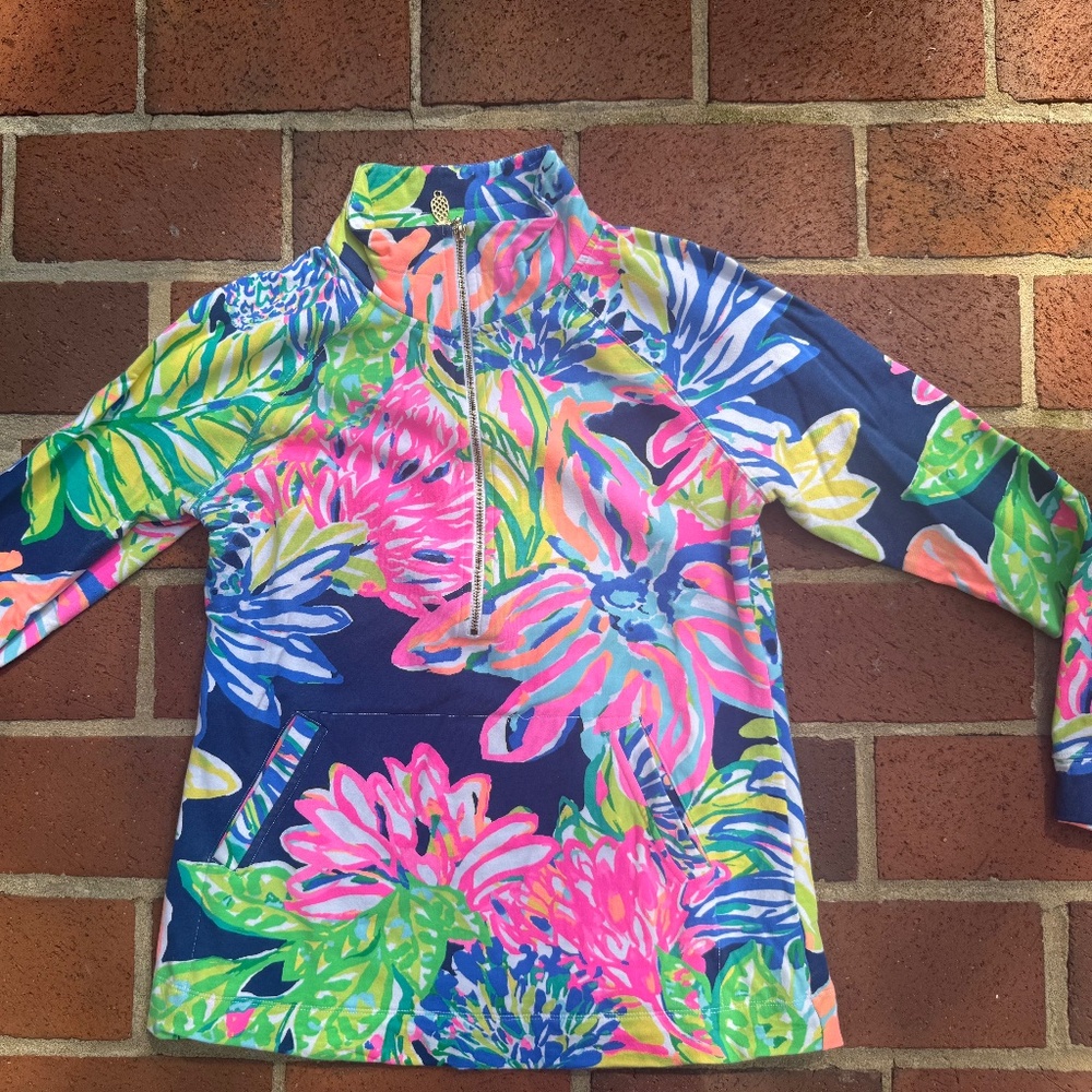 Lilly Pulitzer Size Small Popover in "Traveler's Palm" print, EUC
